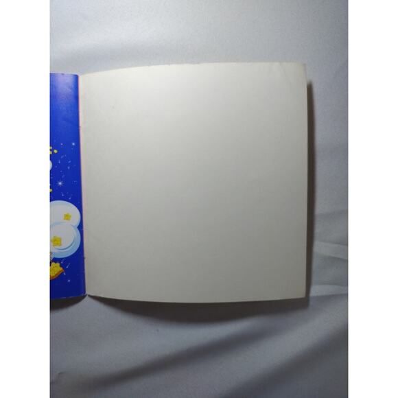 ORIGINAL Vintage 2002 Care Bears What Makes You Happy Paperback Book - Picture 10 of 12